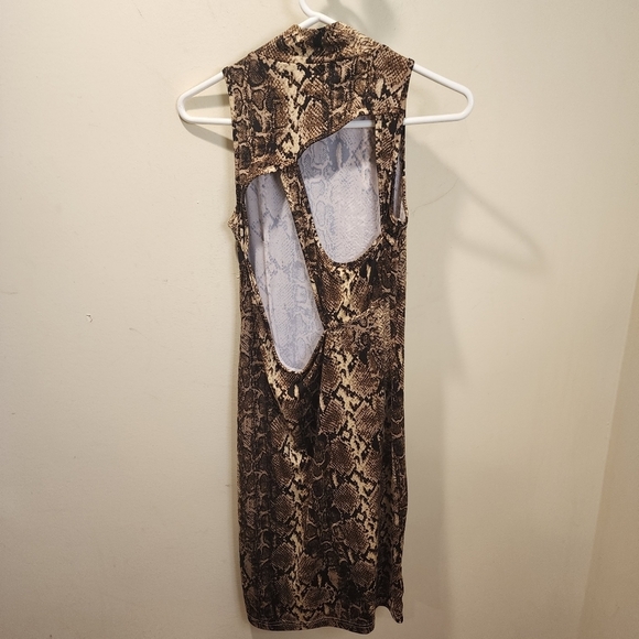 Blank Nation Animal Print backless sleeveless mini dress size S - Picture 6 of 10